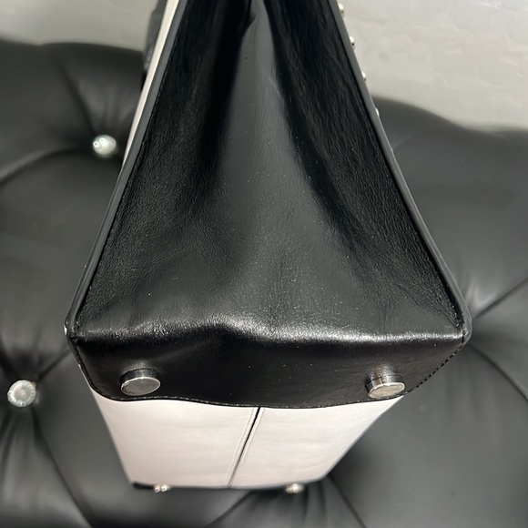 Michael Kors “Mercer” Stud & Grommet Large Tote Bag. - Picture 11 of 14